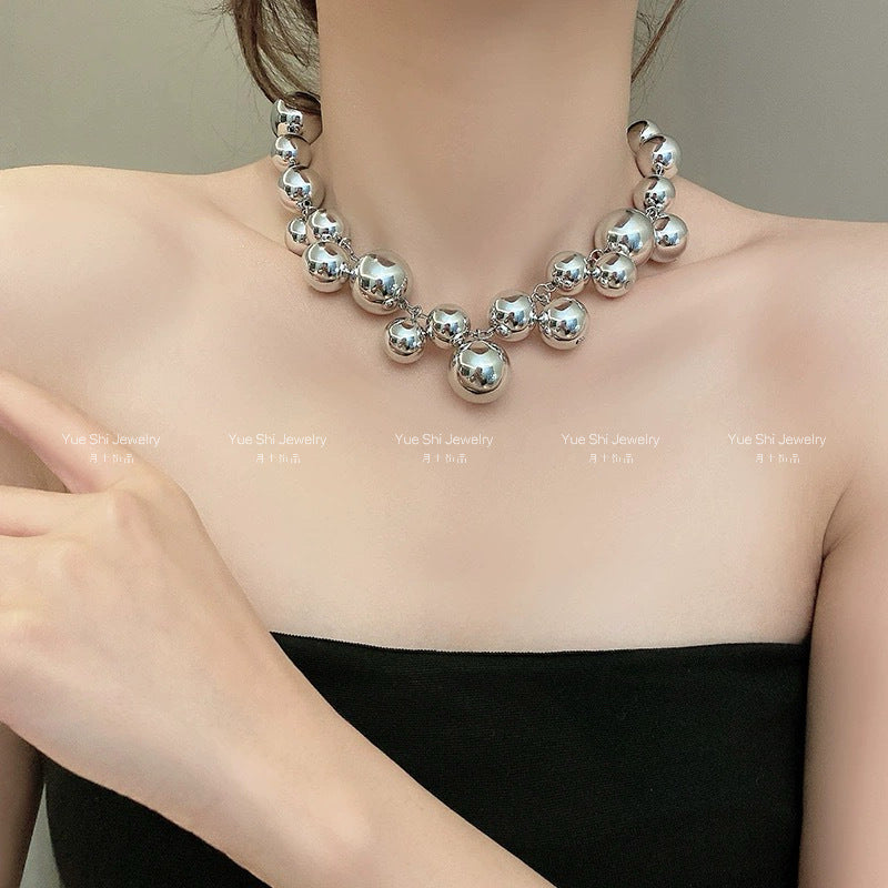 Wholesale Exaggerated large beads short pearl clavicle necklace